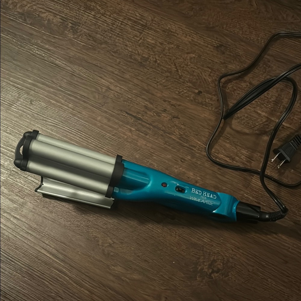 BedHead Blue and Silver Hair Waver